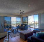Champagne court 10 - Accommodation Cooktown