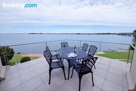 Brookwater Waterfront On Lake Mulwala - Accommodation Cooktown 2