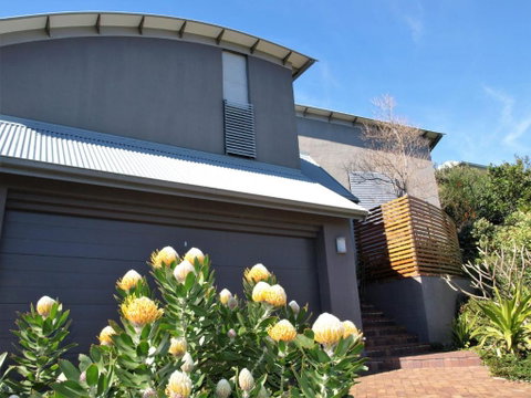 8 On COAST (4 Night Min) - Accommodation Cooktown 2