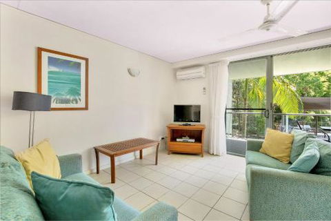 Baden 61 Rainbow Shores Air Conditioned Unit Walk To Beach Pool Tennis Court - Accommodation Cooktown 1