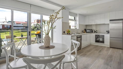 Salt 4 Getaway Luxury For 2 - Accommodation Cooktown 6