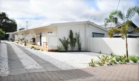 Pine At Arlos Refined Luxury In Glenelg - Accommodation Cooktown 6