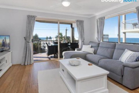 Unit 3 Emerald Shores Shipping Lane Views! - Accommodation Cooktown 2
