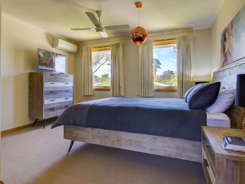 Albert Park - Accommodation Cooktown 3