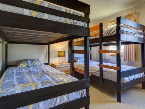 Albert Park - Accommodation Cooktown 5