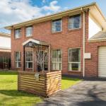 Albert Park - Accommodation Cooktown 0