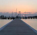 Spacious townhouse complete with floating mooring - Accommodation Cooktown