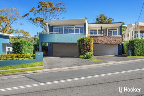 Amazing Sunrises From Your Balcony - Accommodation Cooktown 2