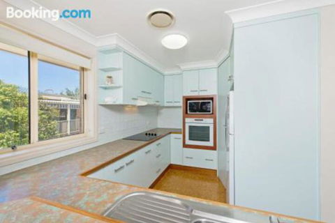 SEASCAPE An Enticing Lakeside Escape - Accommodation Cooktown 0