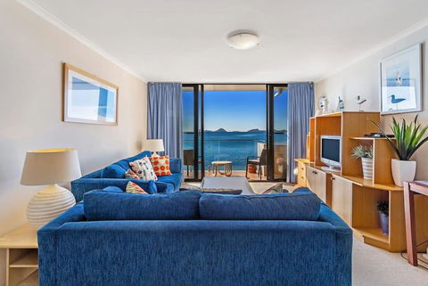 Gorgeous Harbourside With Stunning Views! - Accommodation Cooktown 4