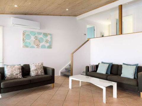 SPINIFEX Gerroa 4pm Check Out Sundays - Accommodation Cooktown 2