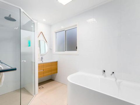 SPINIFEX Gerroa 4pm Check Out Sundays - Accommodation Cooktown 5