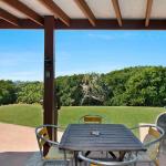 WHITE WAVES 4 ABSOLUTE BEACH FRONT STUDIO HASTINGS POINT - Accommodation Cooktown 0