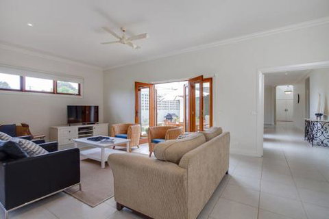 SantAnna - Accommodation Cooktown 4
