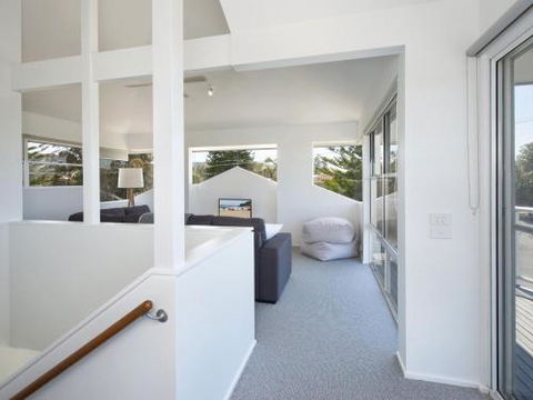 AMETHYST Gerringong 4pm Check Out Sundays - Accommodation Cooktown 1