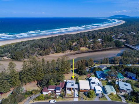 FAIRYTALE Gerroa 4pm Check Out Sundays - Accommodation Cooktown 0