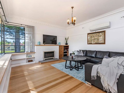Bloom On Sackville Opt1 - Accommodation Cooktown 3