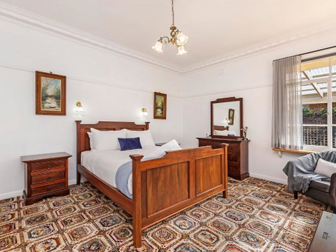 Bloom On Sackville Opt1 - Accommodation Cooktown 6