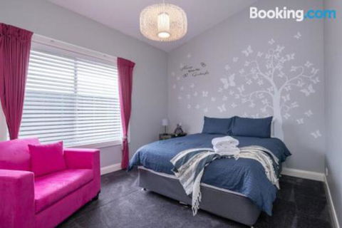Wentworth Estate 5 Bedroom Luxury Home Sleeps 12 - Accommodation Cooktown 6