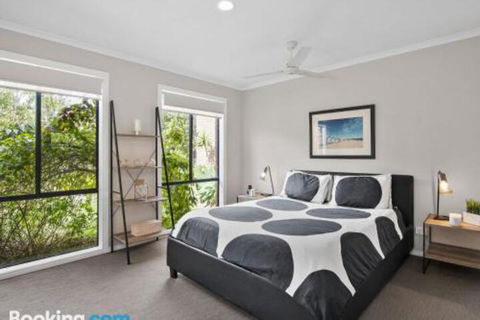 Rye Poolside Escape - Accommodation Cooktown 5