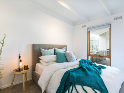 Stunning Sorrento Escape With Pool - Accommodation Cooktown 1