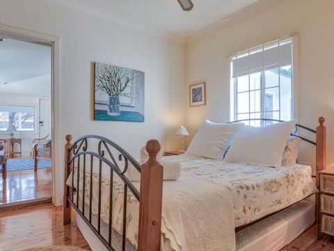 FRESHWATER Gerroa 4pm Check Out Sundays - Accommodation Cooktown 2