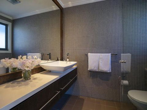 ARALUEN HOUSE Werri Beach 4pm Check Out Sundays - Accommodation Cooktown 4