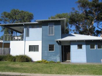 Waterside No 9 Blackwood Retreat - Accommodation Cooktown 0