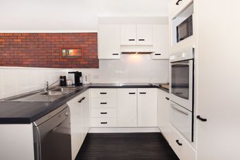 Muraban 6 - Accommodation Cooktown 2