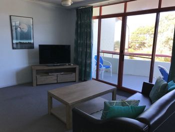 FATHOMS 19 - Accommodation Cooktown 0
