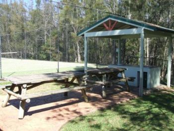 FATHOMS 19 - Accommodation Cooktown 2