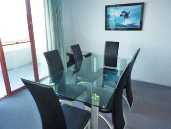 FATHOMS 19 - Accommodation Cooktown 1