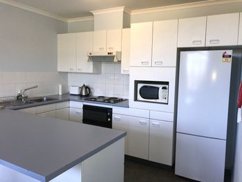 FATHOMS 19 - Accommodation Cooktown 3