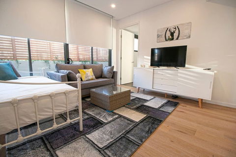 F03-darling Harbour 1 BDR APT - Accommodation Cooktown 1