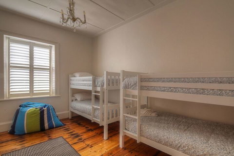 Youngs Cottage - Accommodation Cooktown 1
