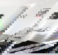 Brand New Home - 10min to Beach  Torquay - Accommodation Cooktown