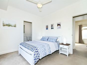 Modern Seaside Sanctuary - Accommodation Cooktown 1
