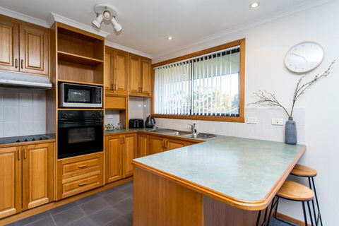 Acton Park Holiday Units - Accommodation Cooktown 6