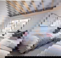 Discobulous 7 - Accommodation Cooktown