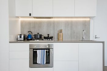 Avant Tower Apartment - Accommodation Cooktown 2