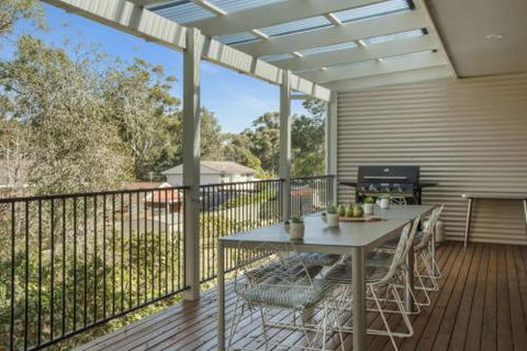 BEACH WITHIN REACH - Accommodation Cooktown 0