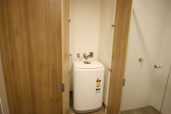 Next To Victoria Market CBD - Accommodation Cooktown 3