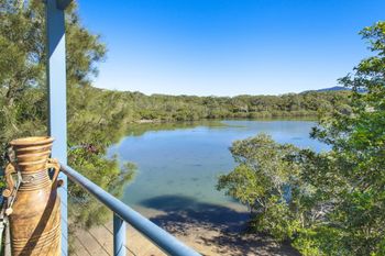 Spinnakers Loft 3 Bed Apartment - Accommodation Cooktown 1