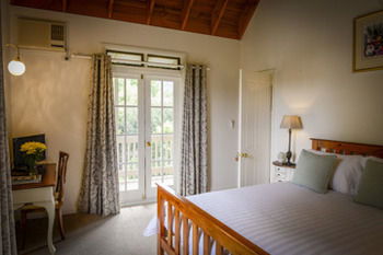 Arcadia Bed & Breakfast & Cottages - Accommodation Cooktown 1