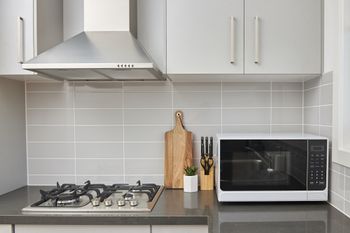 Bright & Updated 1 Bedroom Apartment - Accommodation Cooktown 6