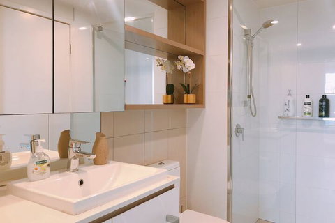 St.Tropez Apartment - Accommodation Cooktown 2