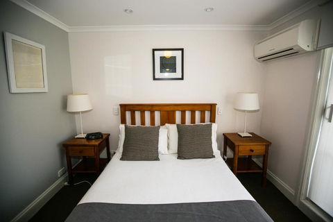 Seacombe House Motor Inn Port Fairy - Accommodation Cooktown 6