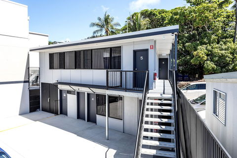 Airlie Sun & Sand Accommodation 6 - Accommodation Cooktown 1