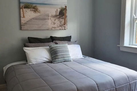 Incredible Location 2 Bedroom Bondi Beach Apartment - Accommodation Cooktown 7