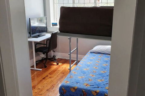 Incredible Location 2 Bedroom Bondi Beach Apartment - Accommodation Cooktown 4